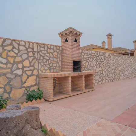 Holiday home Familiar Con Piscina Privada, A&a Y Cerca Del Pueblo No Se Alquila A Grupos