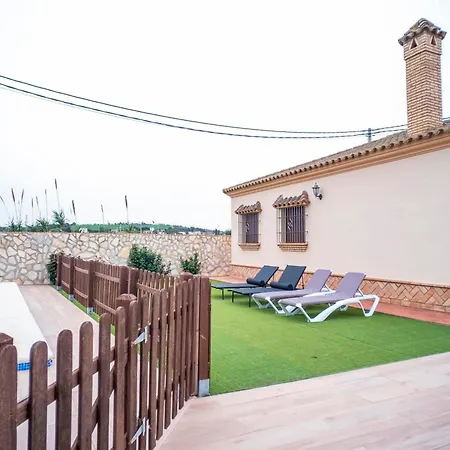 Familiar Con Piscina Privada, A&a Y Cerca Del Pueblo No Se Alquila A Grupos Holiday home