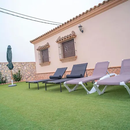 Familiar Con Piscina Privada, A&a Y Cerca Del Pueblo No Se Alquila A Grupos * Conil De La Frontera